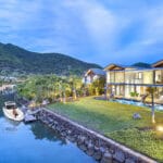 Villa grand luxe avec bateau a vendre La Balise Marina Black River