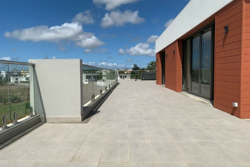 Grande terrasse du penthouse