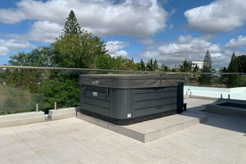 Jacuzzi sur terrasse du penthouse