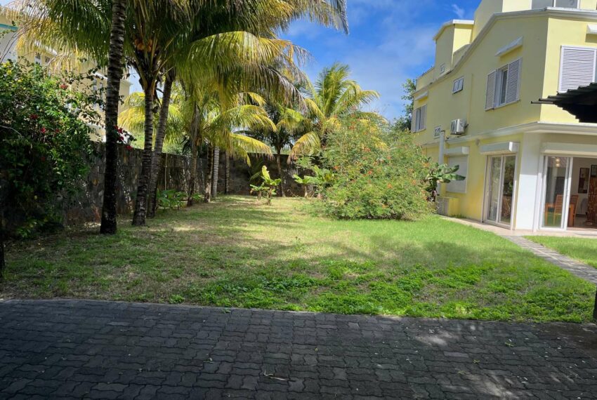 Maison vue Terrain- immo ile maurice.com