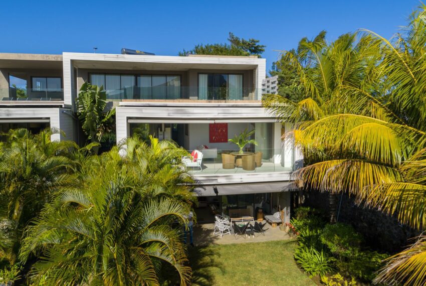 Terrasse vue de la plage